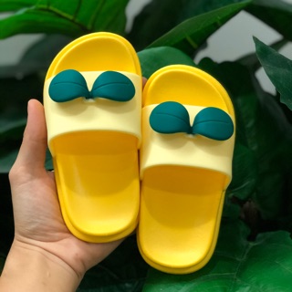 Dép lá mầm cho bé yêu