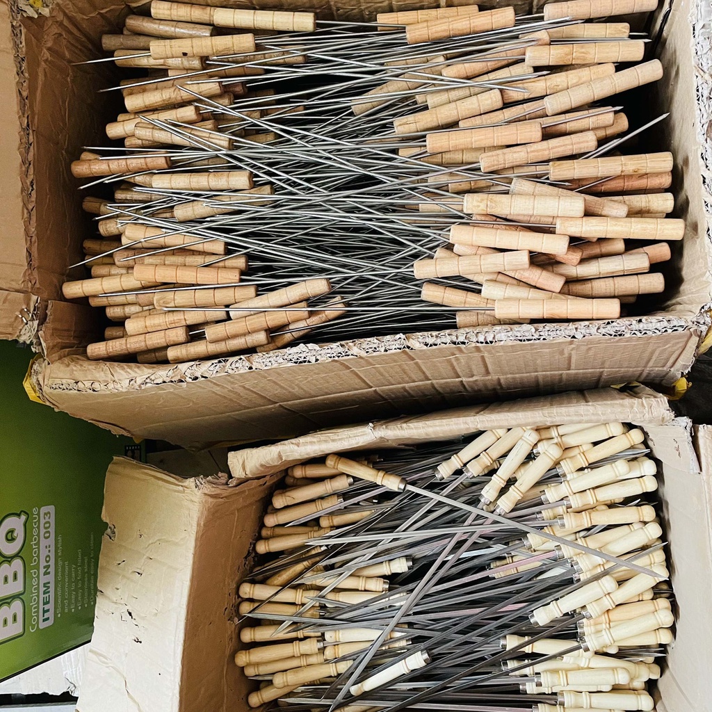 Xiên nướng thịt inox cao cấp Que xiên nướng Inox chuôi gỗ  - Model: XN43cm