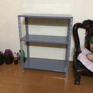 Kệ sắt V lỗ đa năng 3 tầng KT: Dài 1,2 mét, rộng 0,3 mét, cao 1 mét