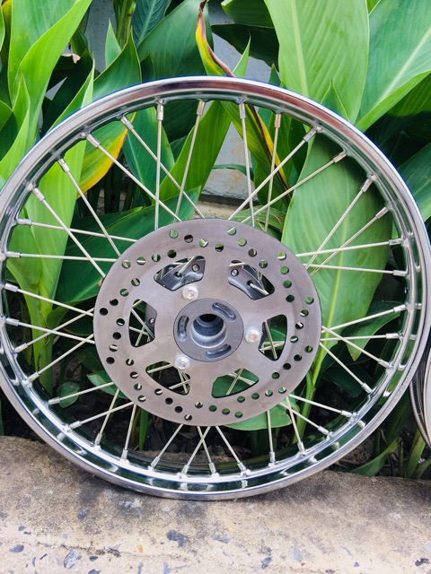 Cặp bánh căm zin sirius có lun đĩa trước mới chưa sử dụng