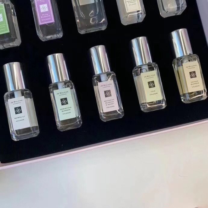 Set 12 Lọ Nước Hoa  Jo Malone London mới về ..