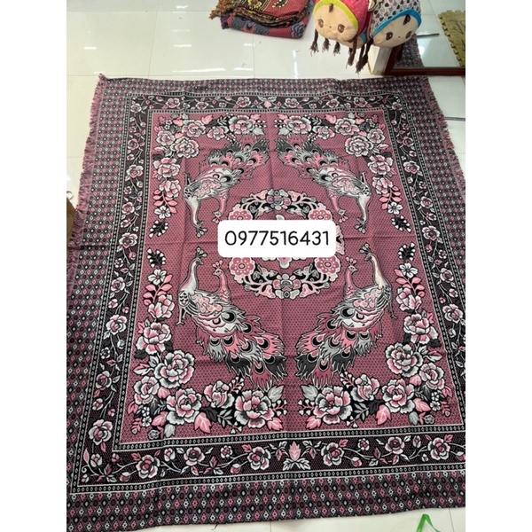 Chăn Thảm Thổ Cẩm 1,9m x2,3m Hình Công Phượng Nặng 1,8kg