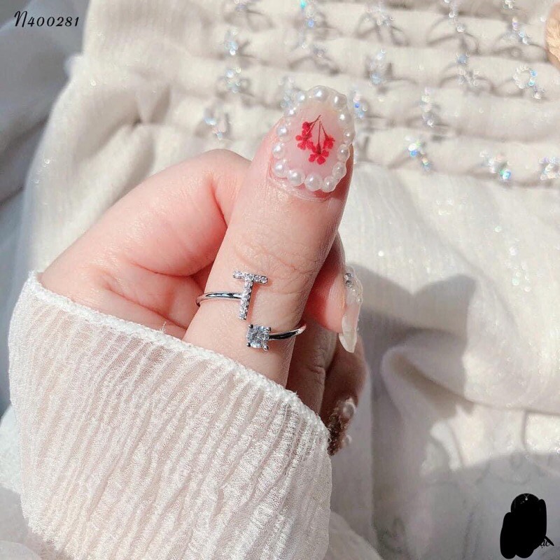 Nhẫn chữ cái đính đá chuẩn bạc ta