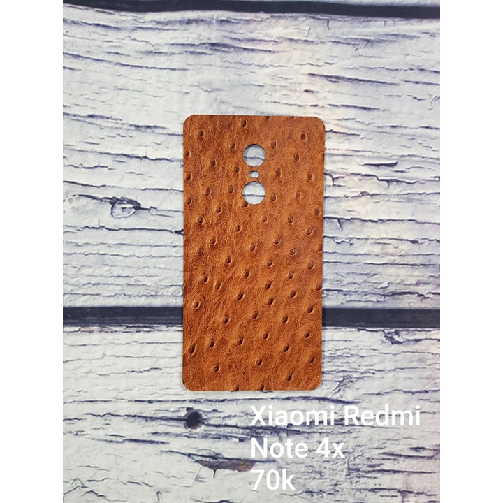 Miếng dán da skin Xiaomi Redmi Note 4x - Da bò dập vân đà điểu màu vàng - D49