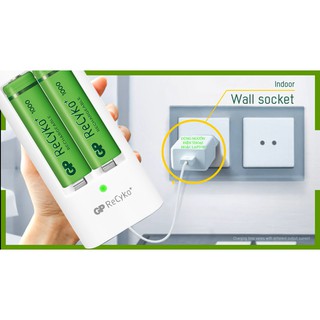 Bộ sạc GP U211 kèm 02 pin AA và 02 Pin AAA