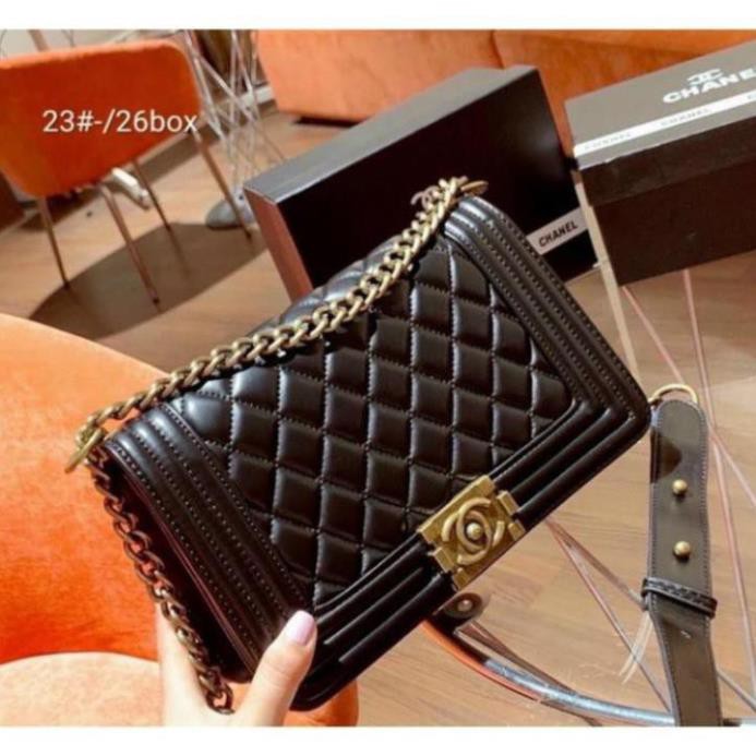 💼[ẢNH THẬT] (hàng mới về) túi xách đeo chéo boy da đen trơn size to 24cm loại đẹp (k hộp) | BigBuy360 - bigbuy360.vn