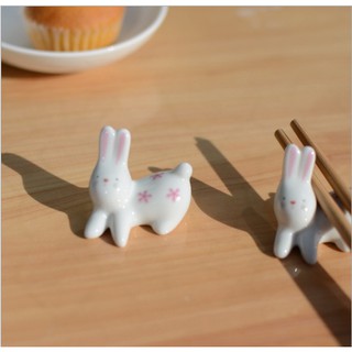 Gác cọ sứ - thỏ nhí nhiều hình