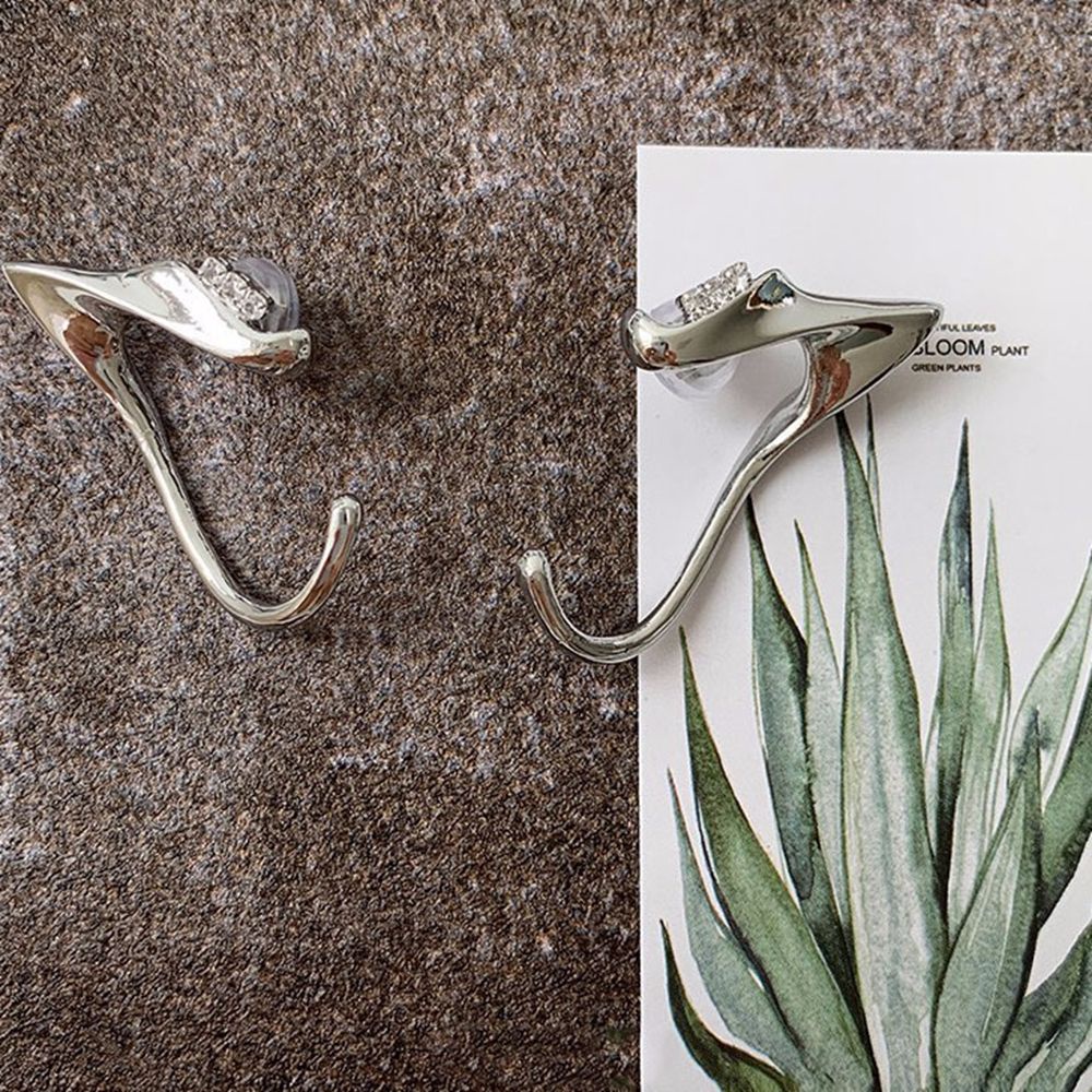 Khuyên tai dạng kẹp mặt tua rua phong cách Hàn Quốc cá tính thời trang cho nữ