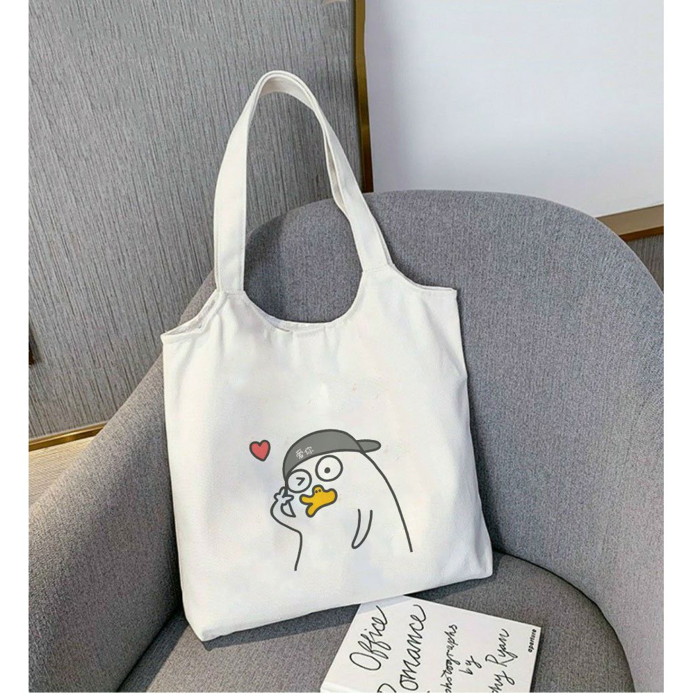 TOTE CANVAS VỊT FORM TRÒN TÚI VẢI ĐEO VAI BAG NÚT BẤM SIZE LỚN AOMIVN DU LỊCH DẠO PHỐ CÁ TÍNH