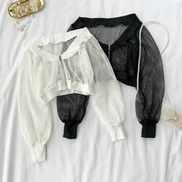 Áo khoác croptop đục lỗ