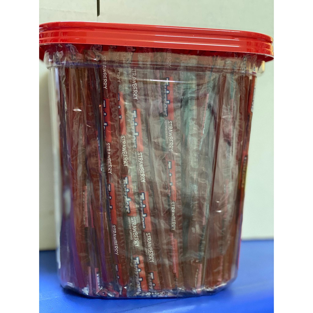 Kẹo Dẻo Trái Cây Vị Dâu Twizzlers - Mỹ