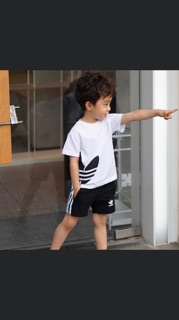 Bộ quần áo adidas Basic cho bé yêu