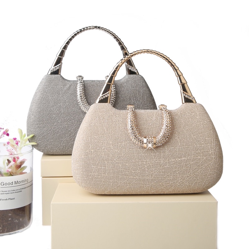 Clutch ví cầm tay dự tiệc khoá nữ hoàng cao cấp -túi bà sui quai kiềng nữ hoàng sang trọng
