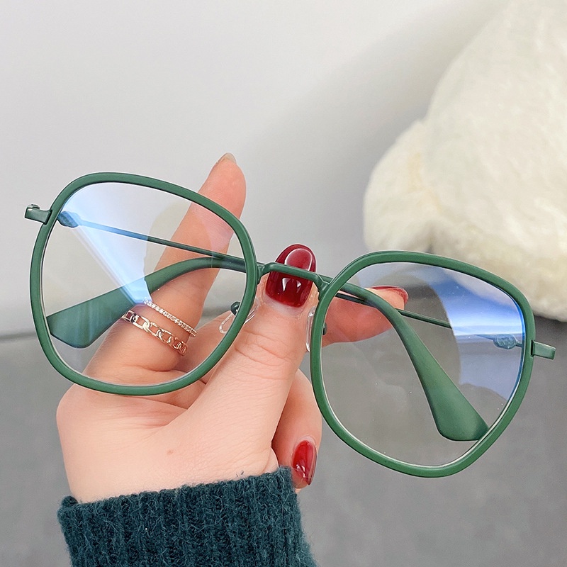 Mắt Kính Chống Bức Xạ Và Ánh Sáng Xanh Dành Cho Nam Và Nữ