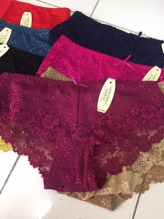 Quần cip ren của Vic