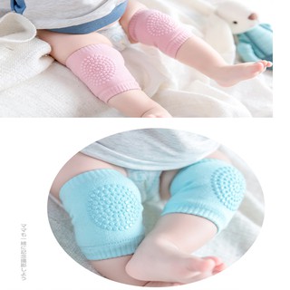 Miếng đệm bảo vệ đầu gối cho bé