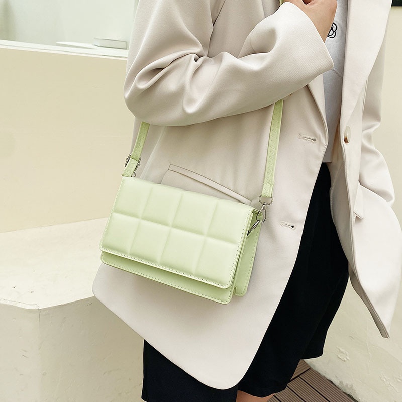 Túi đeo chéo IELGY màu sắc thời trang dành cho nữ