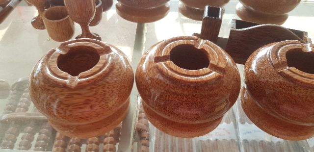 Gạt Tàn Gỗ Dừa / gạt tàn thuôc nguyên khối