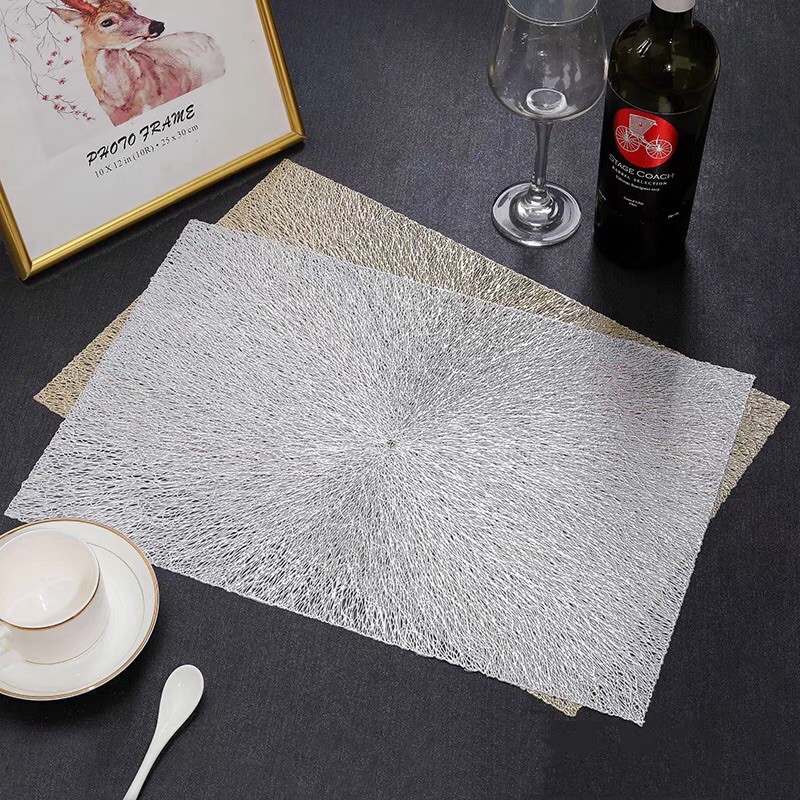 Tấm lót bàn ăn, lót lọ hoa,placemat, nhựa dẻo màu bạc và vàng, lót hình chư nhật, kích thươc 45x32cm, xinh, rẻ, tiện lợi