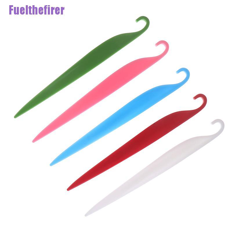 Dụng Cụ Cạo Làm Bánh Bằng Nhựa Tiện Dụng