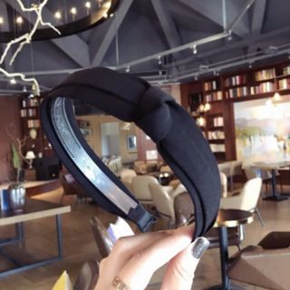 Cài tóc người  lớn nhiều màu.