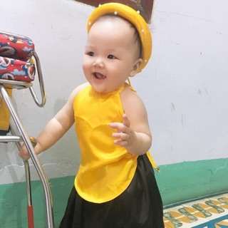 yếm đào cho bé