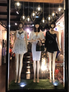 Đầm thiết kế cao cấp