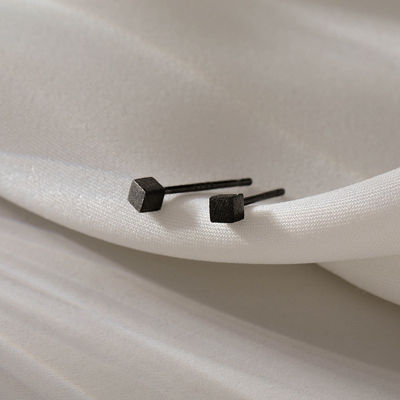 Khuyên Tai Hình Quả Tạ Vuông Mini Dễ Thương Phong Cách Nhật Bản