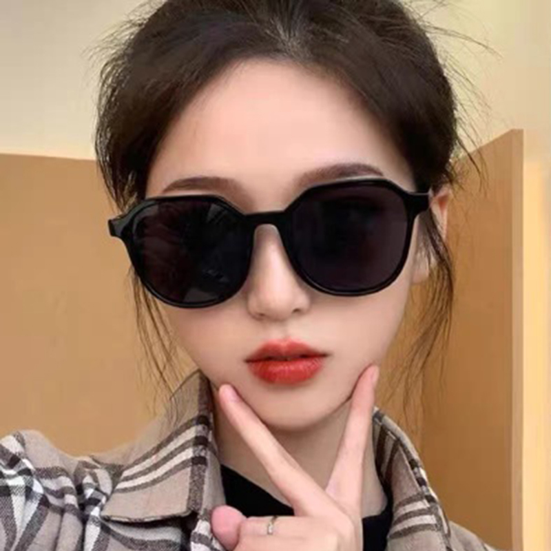 Kính Mát Gọng Vuông Chống Tia UV Phong Cách Vintage Thời Trang Cho Nam Nữ