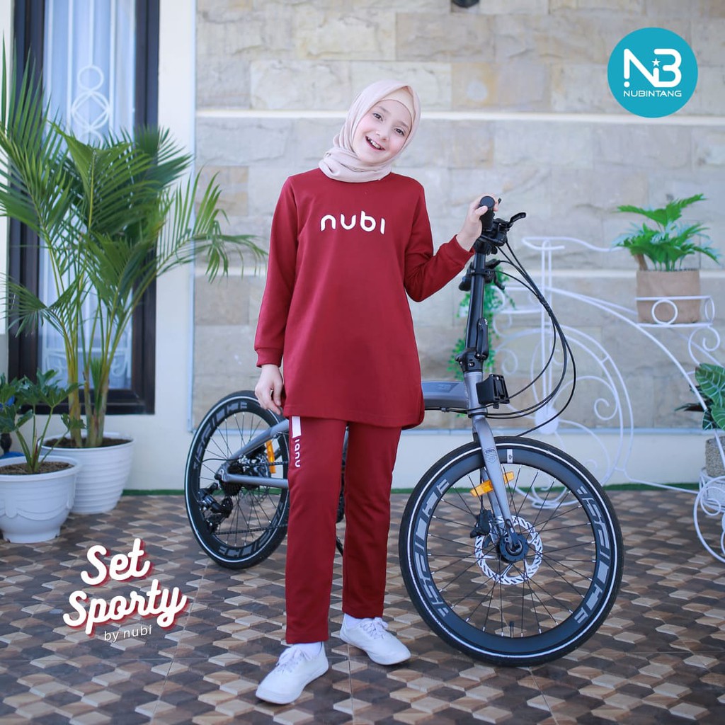 Bộ Đồ Thể Thao Nữ Của Numintang... Quần Áo Thể Thao 2-10 Tuổi ^