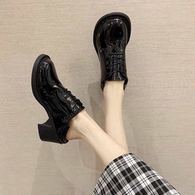 Giày oxford Ulzzang da bóng gót vuông cao 5,5cm | BigBuy360 - bigbuy360.vn