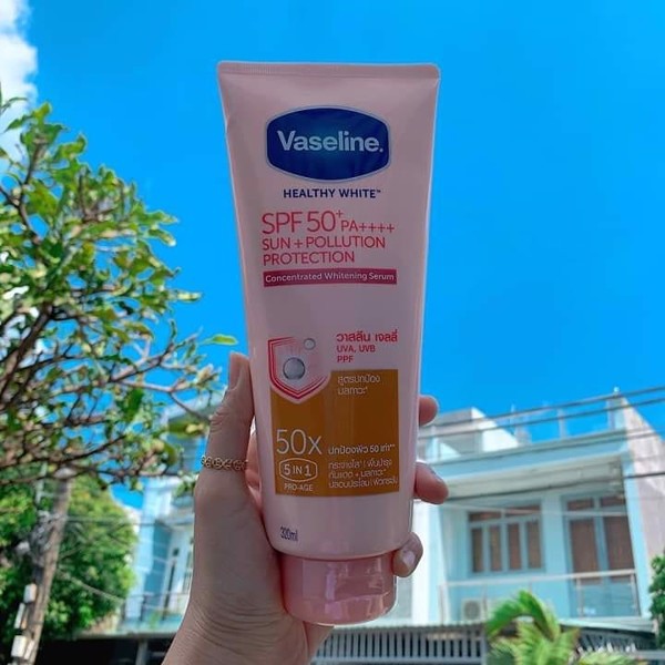 [𝐌𝐮𝐚 𝐤è𝐦 𝐫ẻ 𝐡ơ𝐧] - DƯỠNG TRẮNG DA VASELINE 50X - trắng sáng da toàn thân, bật tone trong vòng 1 tháng [Thái Lan] | BigBuy360 - bigbuy360.vn