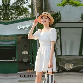 Váy nhúm eo cổ vuông