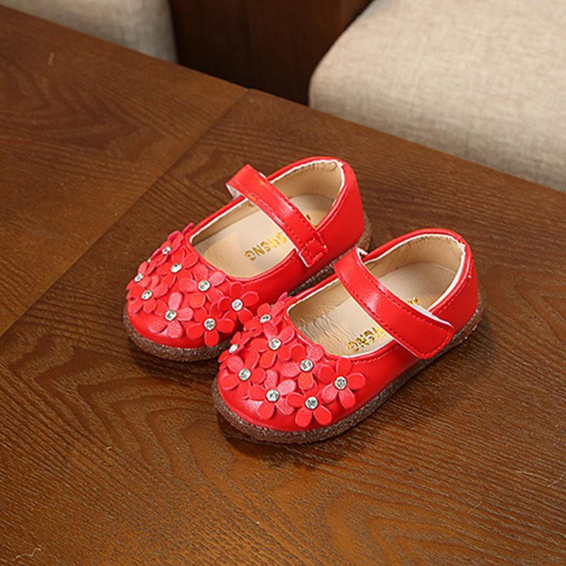 Giày quai hậu êm chân và xinh xắn cho bé gái