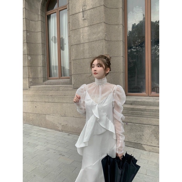 Set  váy yếm hai dây trắng dài cổ xẻ v midi maxi xếp tầng áo voan cổ lọ cao tay phồng bồng dài