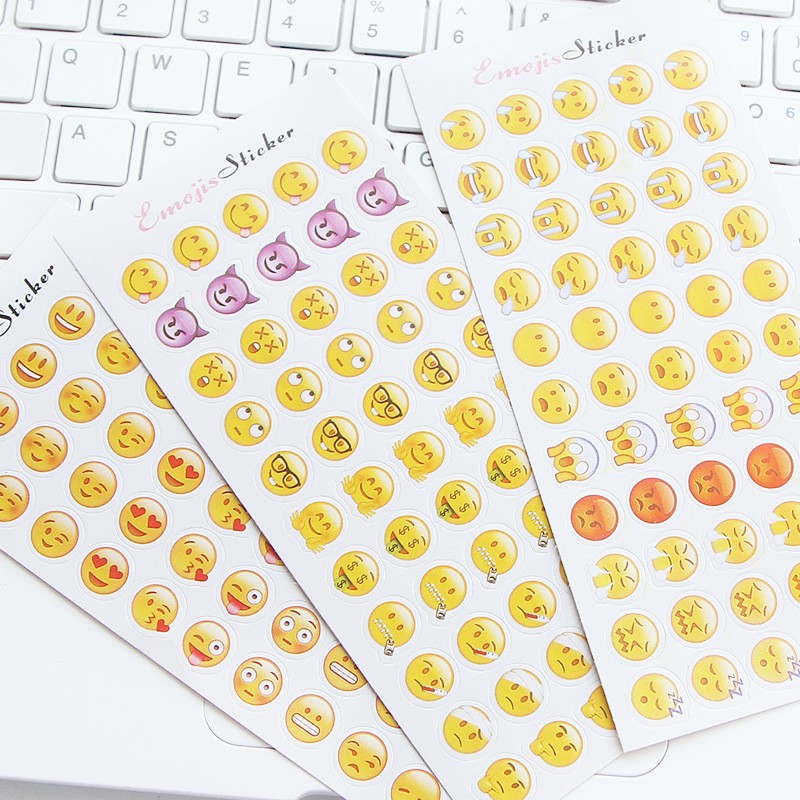 Set 12 Tấm Hình Dán Mặt Cười Dễ Thương