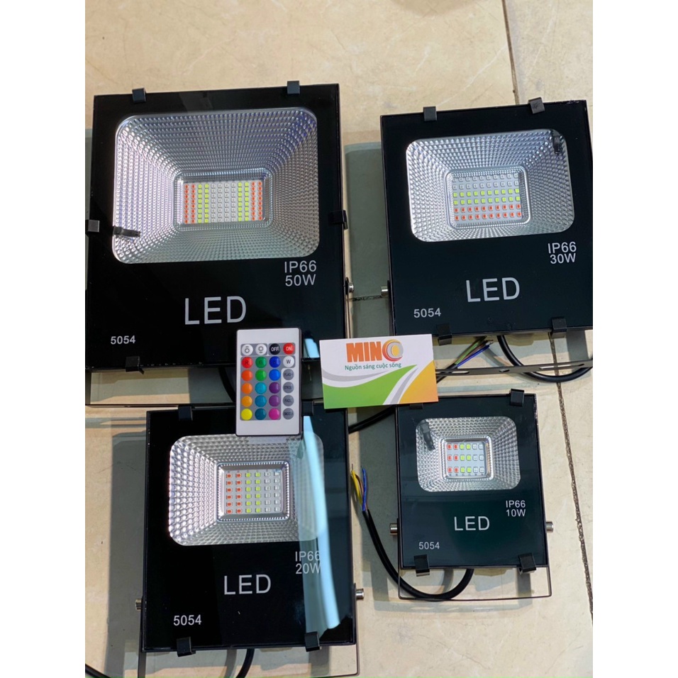 Đèn pha led 10W đổi 7 màu có điều khiển kèm theo SIÊU ĐẸP QUAY TIKTOK kèm clip