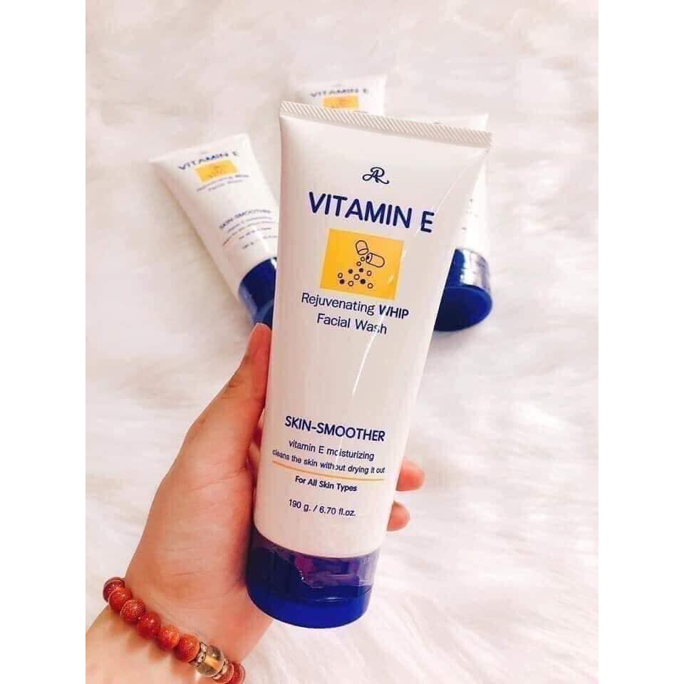 Sửa rửa mặt vitamin e thái lan