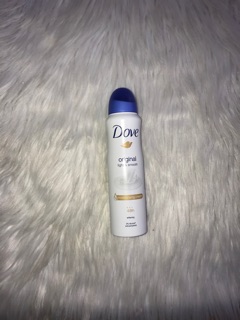 Xịt khử mùi Dove 150ml