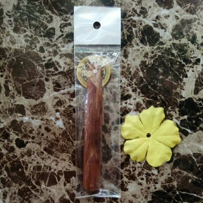Dụng cụ cạo gió .