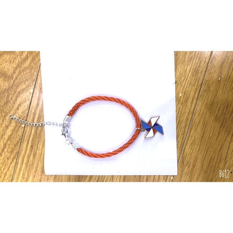 Vòng tay dây xoắn nhật