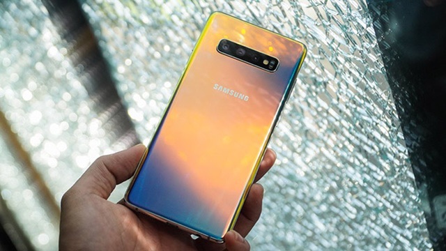 Điện thoại Galaxy S10 5G cấu hình khủng