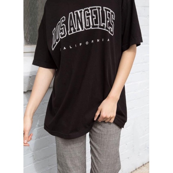 Áo phông in chữ Los Angeles Brandy Melville form dáng oversized