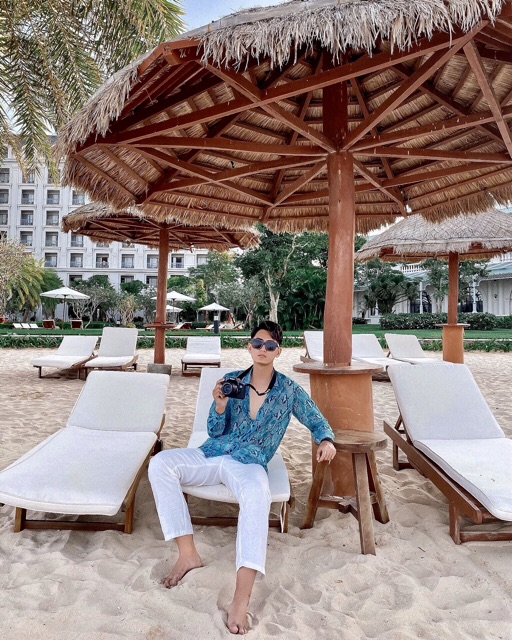 Áo sơ mi họa tiết trend cho mùa hè mát lạnh