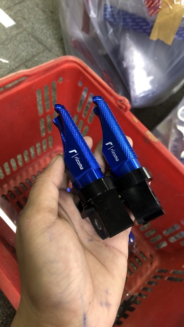 Cặp gác chân nhôm cnc