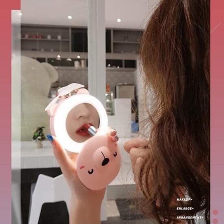 Quạt tích điện heo gương mini cầm tay 3 in 1 đèn Led fan hình con heo dễ thương tiện lợi | BigBuy360 - bigbuy360.vn