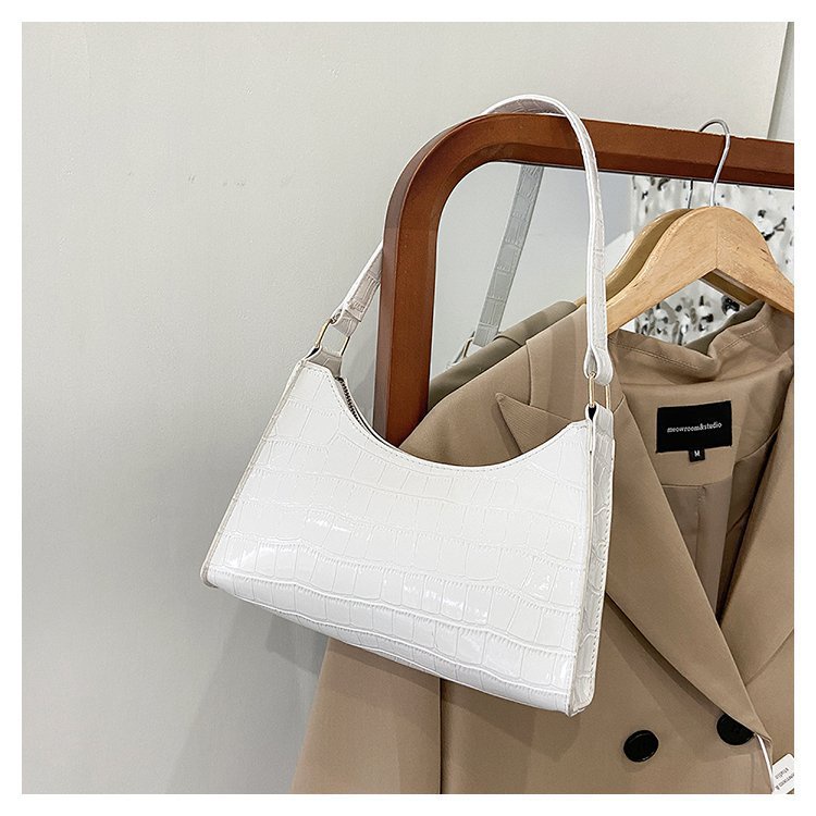 Túi Đeo Chéo Một Bên Vai Thời Trang Xu Hướng Cá Tính