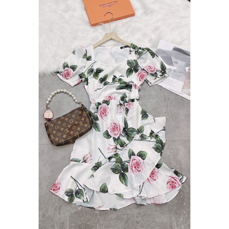 [Mã SKAMA06 giảm 8% tối đa 50K đơn 250K] VNU327 - VÁY TRẮNG CÀNH LÁ HỒNG CỔ TIM VẠT BÈO | BigBuy360 - bigbuy360.vn