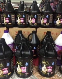 2 can nước giặt Paris 3,6l