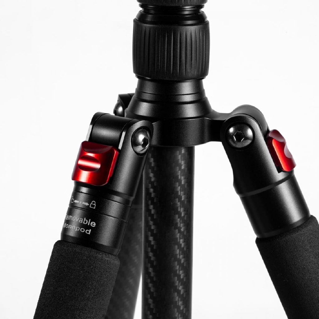 TC2535 Chân Carbon Explorer Series Carbon Tripod